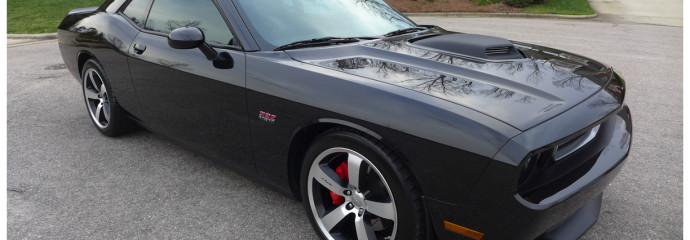 Paint Enhancement: 2011 Black Metallic Dodge Challenger SRT8 392